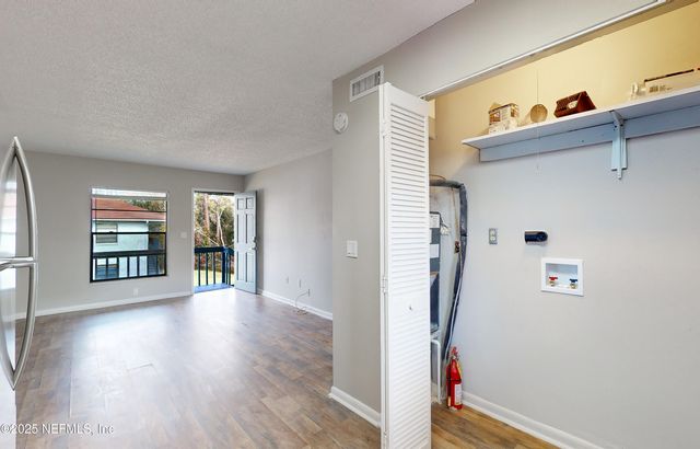 7080 WILEY Road 3, Jacksonville, FL 32210