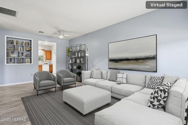 3956 S Calle Viva, Green Valley, AZ 85614