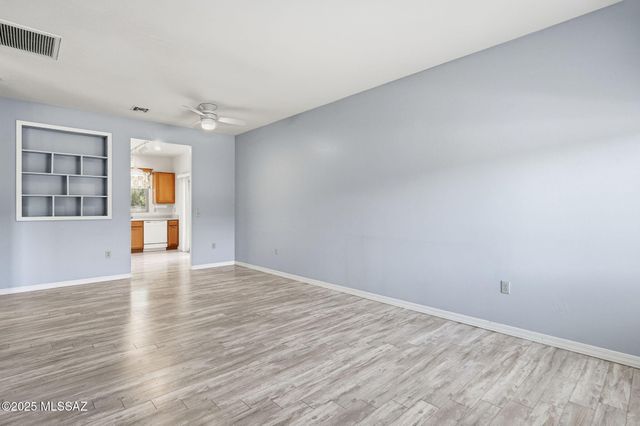 3956 S Calle Viva, Green Valley, AZ 85614