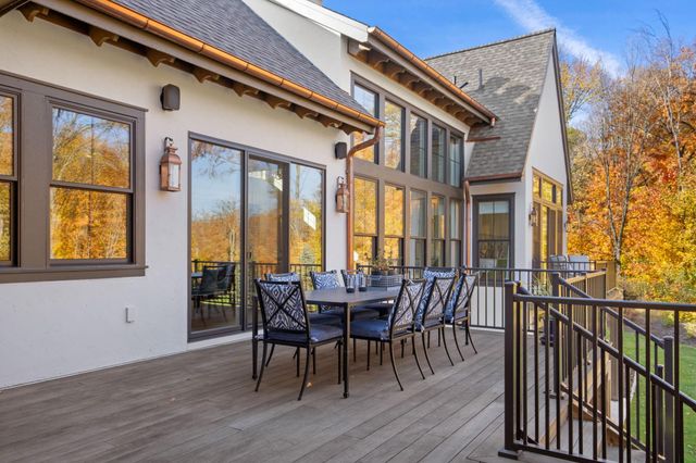4972 Bridgevine Way, Independence, MN 55359