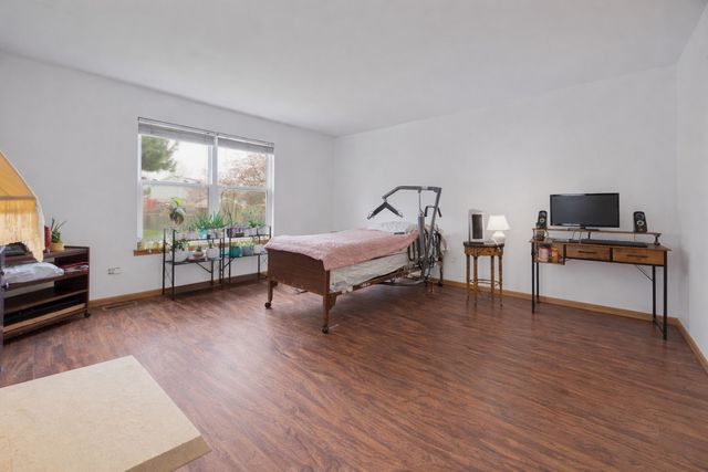 1014 Edinburgh Court, Joliet, IL 60431