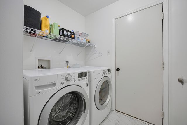 1014 Edinburgh Court, Joliet, IL 60431