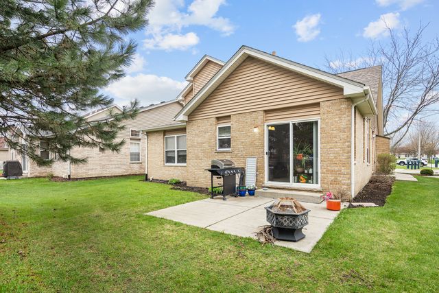 1014 Edinburgh Court, Joliet, IL 60431