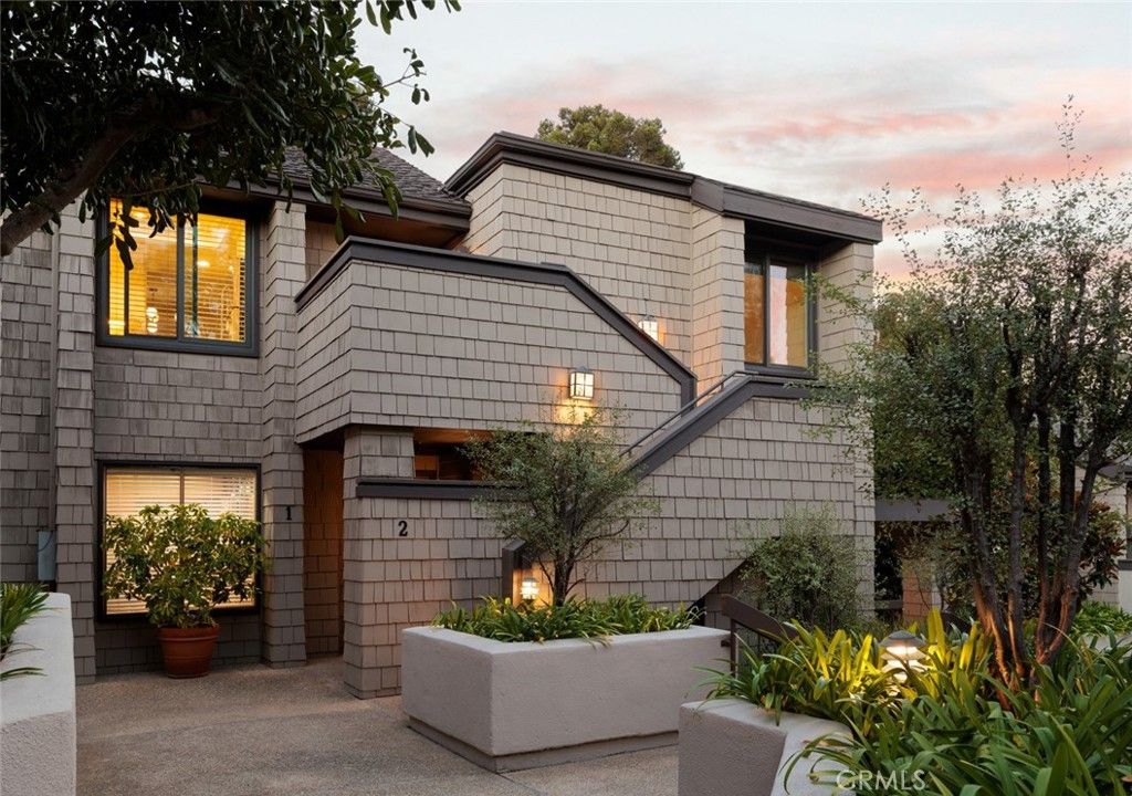 2 Canyon Island, Newport Beach, CA 92660 — photo 2