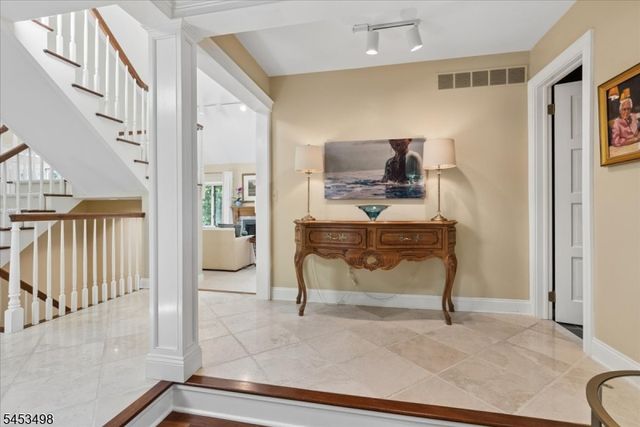 15 Copper Vail Ct, Montgomery Twp., NJ 08540
