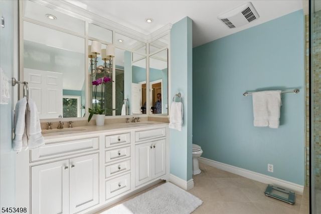 15 Copper Vail Ct, Montgomery Twp., NJ 08540