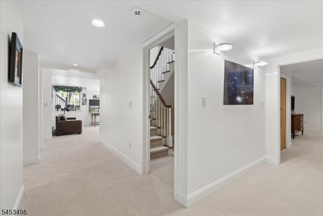 15 Copper Vail Ct, Montgomery Twp., NJ 08540