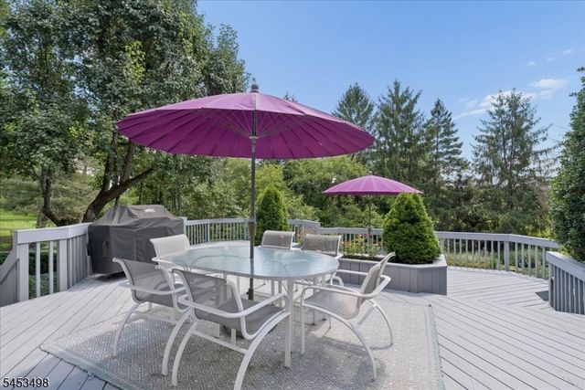 15 Copper Vail Ct, Montgomery Twp., NJ 08540