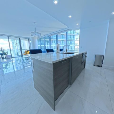 650 NE 32nd Street 1601, Miami, FL 33137