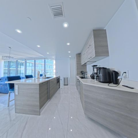 650 NE 32nd Street 1601, Miami, FL 33137