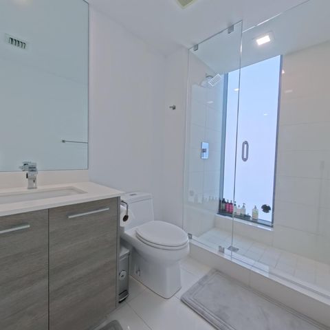 650 NE 32nd Street 1601, Miami, FL 33137