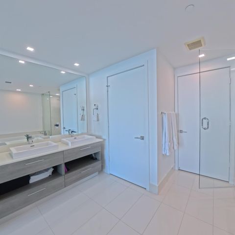 650 NE 32nd Street 1601, Miami, FL 33137