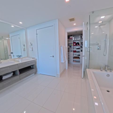 650 NE 32nd Street 1601, Miami, FL 33137