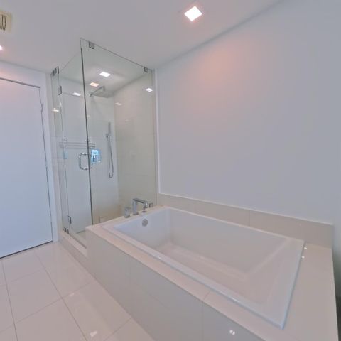 650 NE 32nd Street 1601, Miami, FL 33137