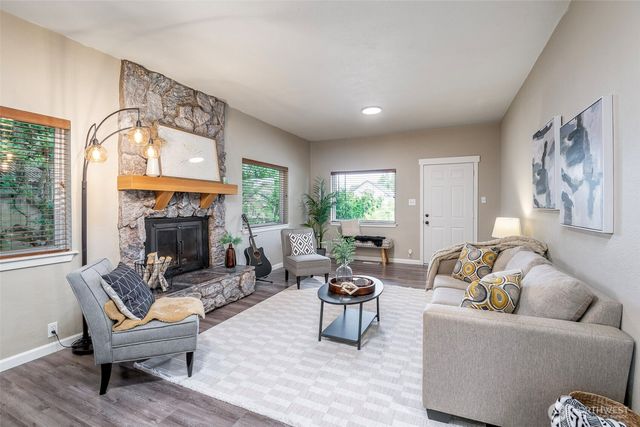 3711 S Cushman Avenue, Tacoma, WA 98418