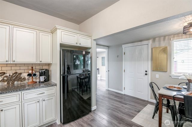 3711 S Cushman Avenue, Tacoma, WA 98418