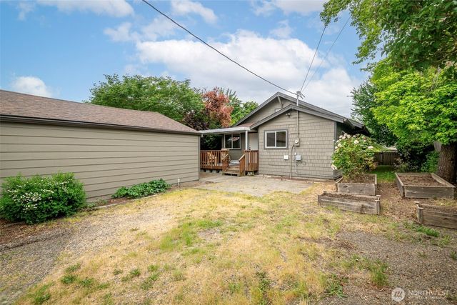 3711 S Cushman Avenue, Tacoma, WA 98418