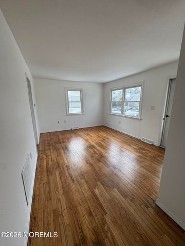 174 Seabreeze Way, Keansburg, NJ 07734