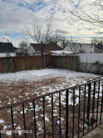 174 Seabreeze Way, Keansburg, NJ 07734