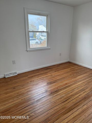 174 Seabreeze Way, Keansburg, NJ 07734