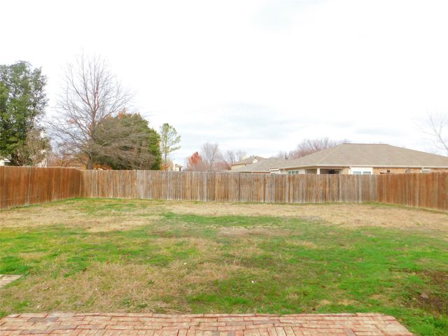 4204 Sonoma Drive, Denton, TX 76226