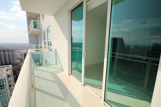 950 Brickell Bay Dr 4709, Miami, FL 33131