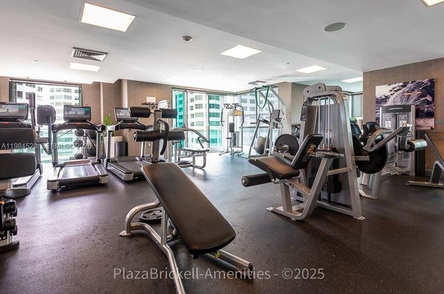 950 Brickell Bay Dr 4709, Miami, FL 33131