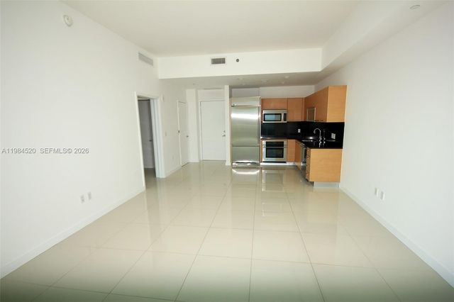 950 Brickell Bay Dr 4709, Miami, FL 33131