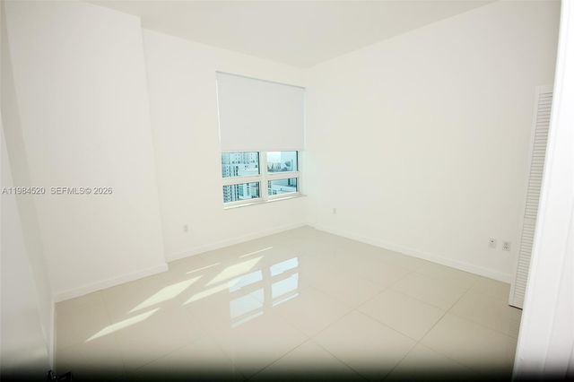 950 Brickell Bay Dr 4709, Miami, FL 33131