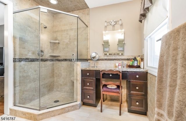 144 Chamberlain Rd, Jefferson Twp., NJ 07438