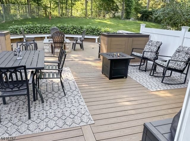 144 Chamberlain Rd, Jefferson Twp., NJ 07438