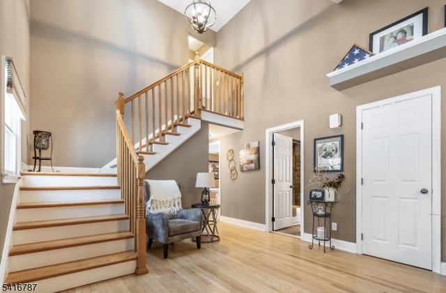 144 Chamberlain Rd, Jefferson Twp., NJ 07438