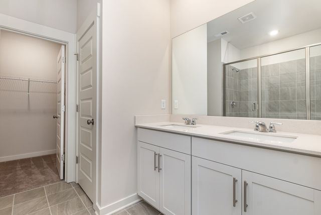 208 Goldfinch Rd, Mount Juliet, TN 37122