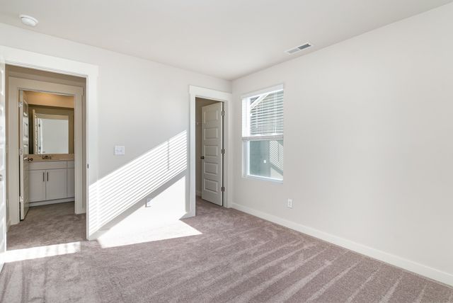 208 Goldfinch Rd, Mount Juliet, TN 37122