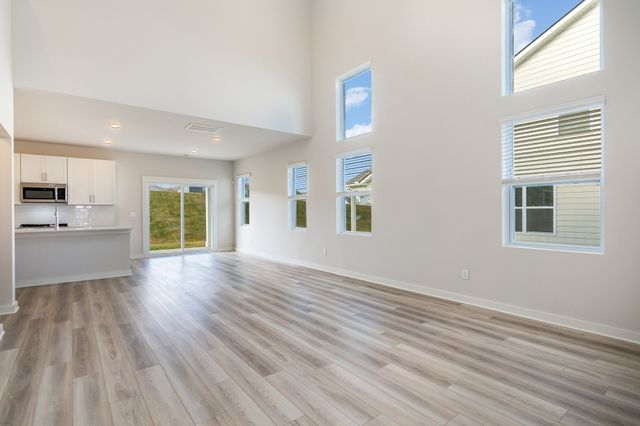 208 Goldfinch Rd, Mount Juliet, TN 37122