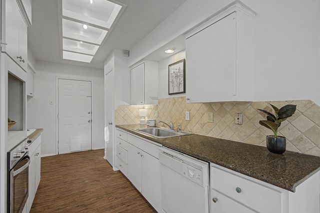 726 Silverstone Drive, Richardson, TX 75080