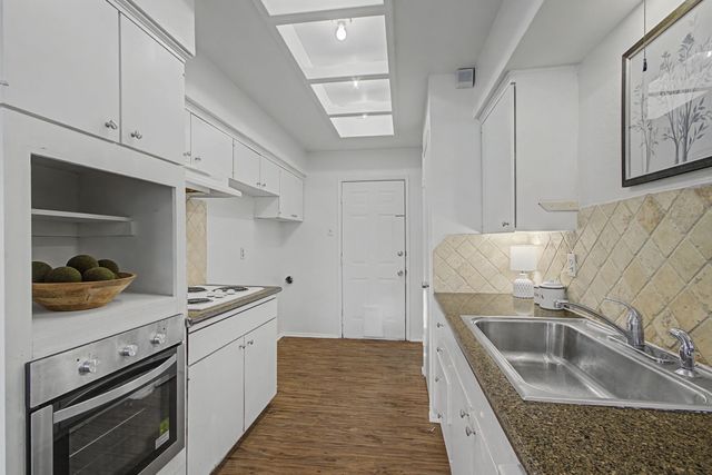 726 Silverstone Drive, Richardson, TX 75080