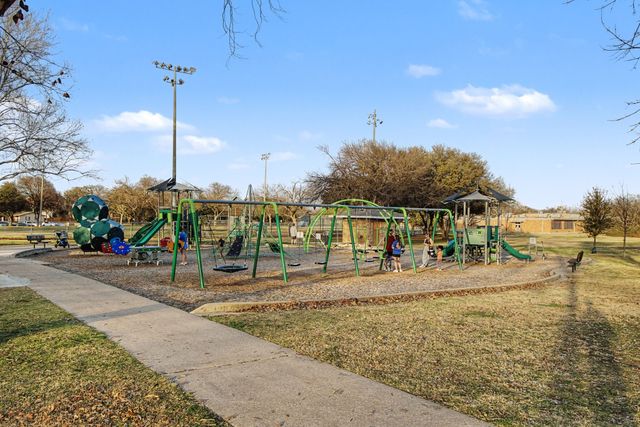 726 Silverstone Drive, Richardson, TX 75080