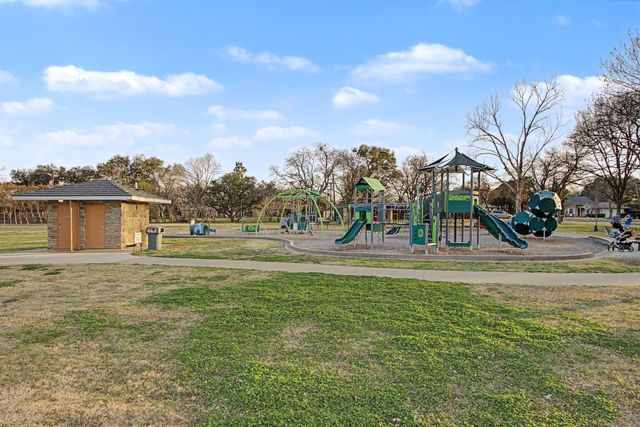 726 Silverstone Drive, Richardson, TX 75080