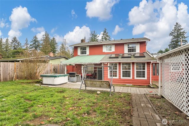 28461 26th Avenue S, Federal Way, WA 98003