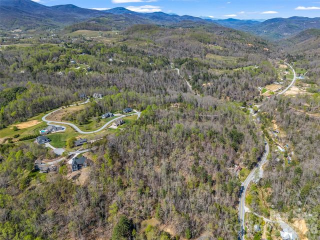83 Sunny Morning Court, Hendersonville, NC 28792