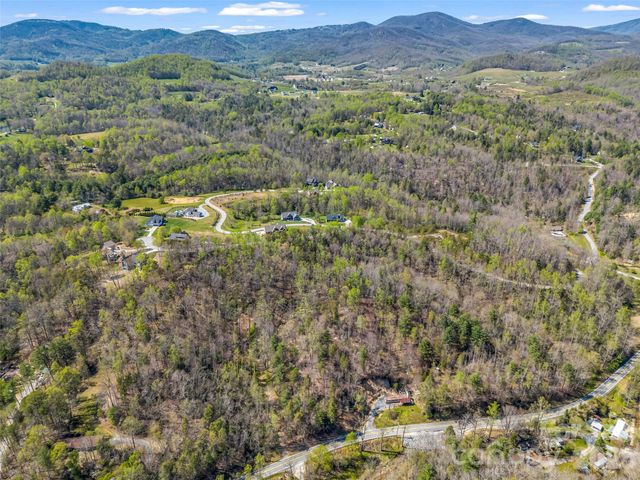 83 Sunny Morning Court, Hendersonville, NC 28792