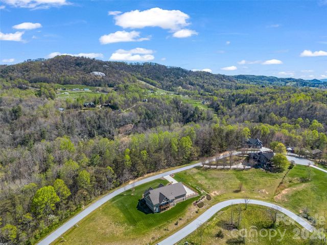 83 Sunny Morning Court, Hendersonville, NC 28792