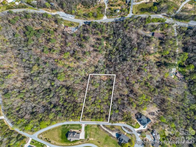 83 Sunny Morning Court, Hendersonville, NC 28792