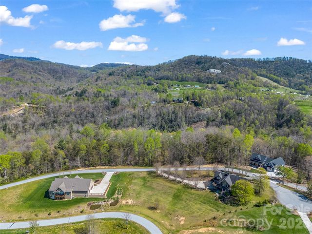 83 Sunny Morning Court, Hendersonville, NC 28792