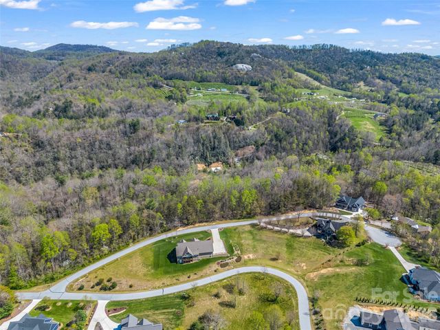 83 Sunny Morning Court, Hendersonville, NC 28792
