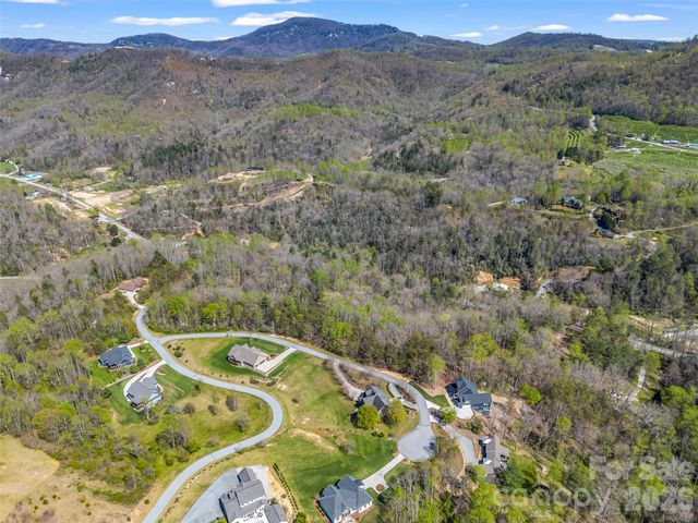 83 Sunny Morning Court, Hendersonville, NC 28792