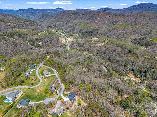 83 Sunny Morning Court, Hendersonville, NC 28792