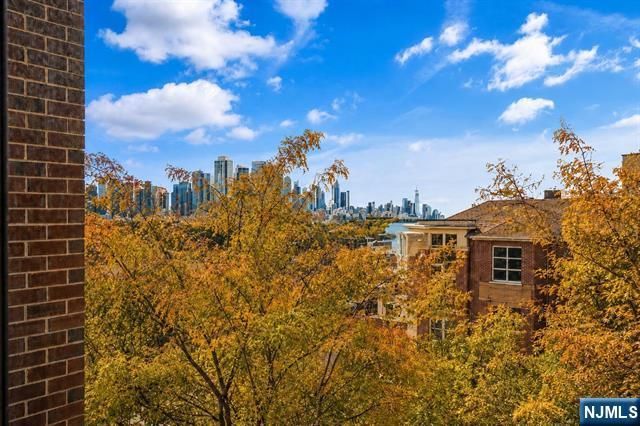 24 Ave At Port Imperial 205, West New York, NJ 07093