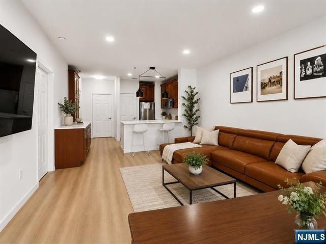 24 Ave At Port Imperial 205, West New York, NJ 07093